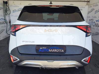 Kia Sportage 1.6 crdi mhev Business dct GARANZIA 2029! Bianco usata Limatola
