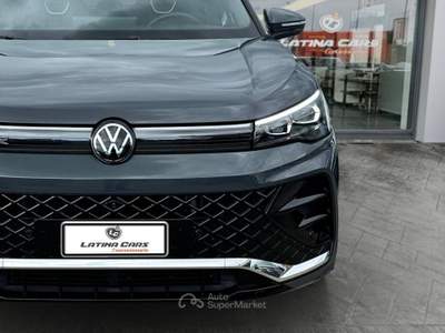 Volkswagen Tiguan 2.0 tdi R-Line 4motion 193cv dsg TETTO APRIBILE Grigio usata Latina