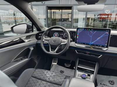 Volkswagen Tiguan 2.0 tdi R-Line 4motion 193cv dsg TETTO APRIBILE Grigio usata Latina