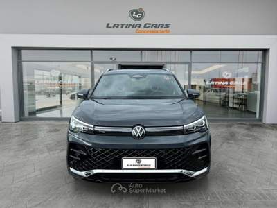 Volkswagen Tiguan 2.0 tdi R-Line 4motion 193cv dsg TETTO APRIBILE Grigio usata Latina