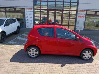Toyota Aygo 1.0 12V VVT-i 5 porte Sol Rosso usata Vignate