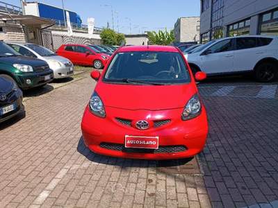 Toyota Aygo 1.0 12V VVT-i 5 porte Sol Rosso usata Vignate