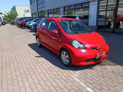 Toyota Aygo 1.0 12V VVT-i 5 porte Sol Rosso usata Vignate