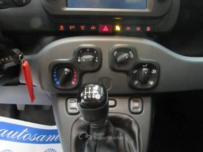 Fiat Panda 1.0 FireFly 70cv S&S Hybrid City Life AA/CP Nero usata Rho