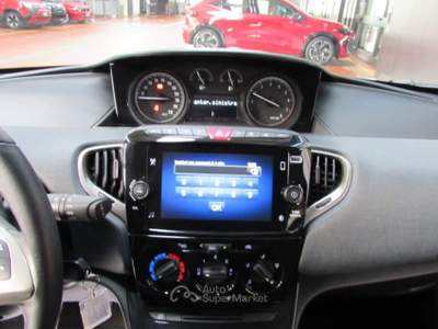 Lancia Ypsilon 1.0 FireFly 70cv 5 porte S&S Hybrid Gold Blu/Azzurro usata Rho