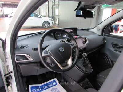 Lancia Ypsilon 1.0 FireFly 70cv 5 porte S&S Hybrid Gold Bianco usata Rho