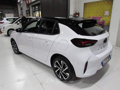 Opel Corsa 1.2 100 CV GS AUTOMATICA Km.7.350 Bianco usata Rho