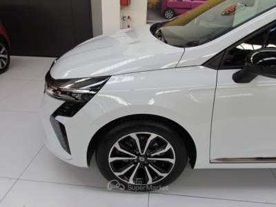Renault Clio TCe 90 CV 5 porte Techno Bianco usata Rho