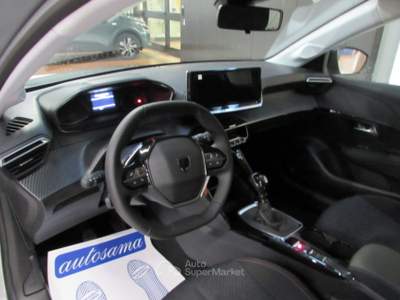 Peugeot 208 1.2 PureTech 100cv Business KMZERO Grigio usata Rho