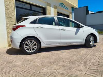 Hyundai i30 HYUNDAI I30 1.6 usata Trinitapoli