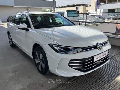 Volkswagen Passat 1.5 tsi ehybrid business 204cv dsg Bianco usata Assago