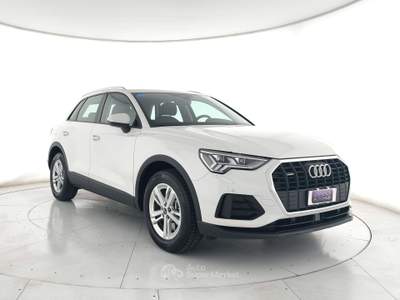 Audi Q3 Q3 40 2.0 tdi business quattro 200cv s-tronic acc+matrix Bianco usata Ghedi