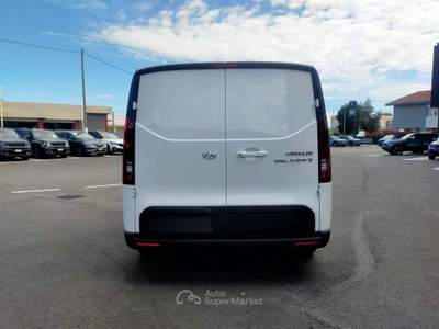 Maxus eDeliver3  n1 3.5t fwd mt l2h1 single sliding door base Bianco usata Torino