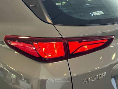 Hyundai Kona Kona 1.0 T-GDi 120cv XPossible 2WD my18 Grigio usata Como