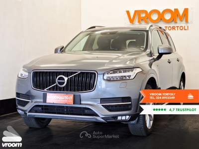 Volvo XC90 XC90 D5 AWD Geartronic 7 posti Momentum Grigio usata Tortolì