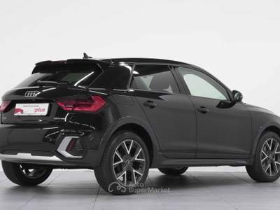 Audi A1 Allstreet 1.0 TFSI Admired Nero usata Cantù