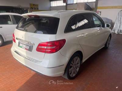 Mercedes-Benz Classe B Classe B 180 Executive Bianco usata Mirano