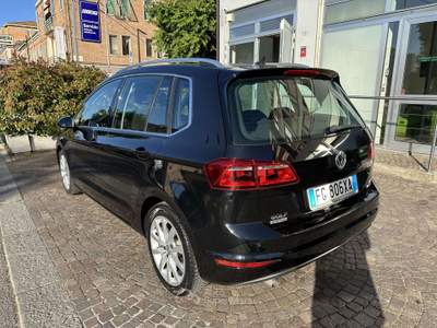Volkswagen Golf Golf VII Sportsvan 1.6 tdi Highline Executive 110cv Nero usata Ferrara
