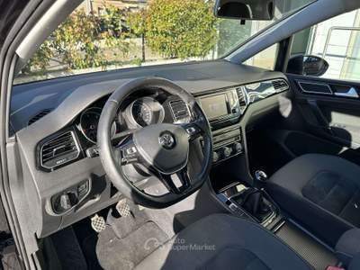 Volkswagen Golf Golf VII Sportsvan 1.6 tdi Highline Executive 110cv Nero usata Ferrara