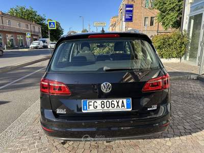 Volkswagen Golf Golf VII Sportsvan 1.6 tdi Highline Executive 110cv Nero usata Ferrara