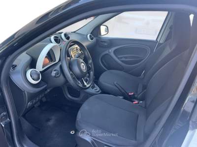 Smart ForFour 70 1.0 twinamic Youngster Bianco usata Pisa