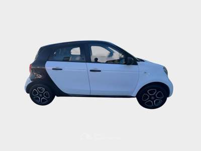 Smart ForFour 70 1.0 twinamic Youngster Bianco usata Pisa