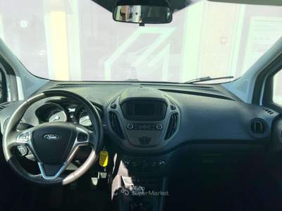Ford Tourneo Courier S&S Plus Bianco usata Pisa