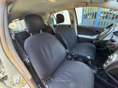 Toyota Yaris 5 porte Sol Grigio usata Andria