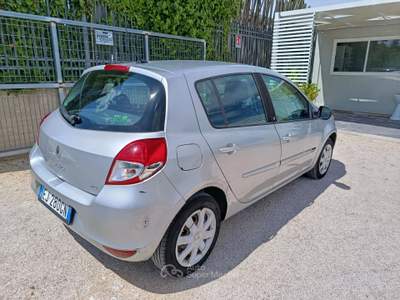 Renault Clio 5 porte Dynamique Argento usata Altamura