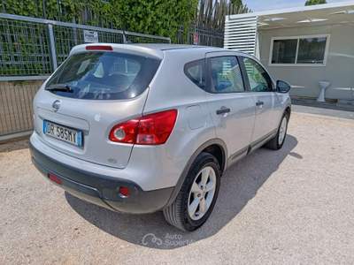 Nissan Qashqai Tekna Grigio usata Altamura