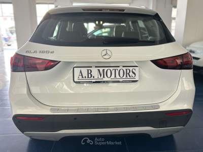Mercedes-Benz GLA GLA  d. Business Extra auto Bianco usata Montecorvino Pugliano