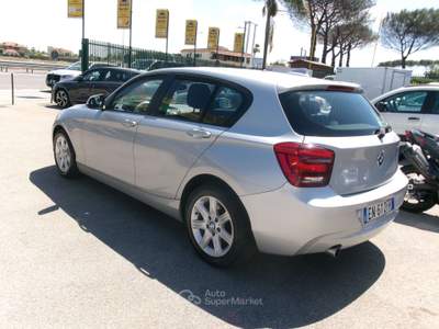 BMW Serie 1 118d 118 SERIE 1 118D 2.0 143CV E5 URBAN *AUTOMATICA* 94000 KM CERTIFICATI Argento usata Giugliano in Campania
