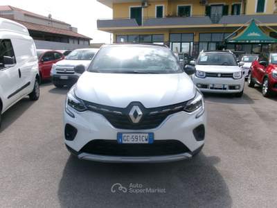 Renault Captur CAPTUR 1.0 TCE GPL DI SERIE 100cv INTENS 98000 KM Bianco usata Giugliano in Campania
