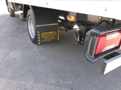 Iveco Daily 35C14 2.3 140CV E6D BOX+PEDANA PASSO 3450 7 PEDANE Bianco usata Giugliano in Campania