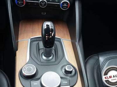 Alfa Romeo Giulia 2.2 Turbodiesel 180 CV AT8 Super + Garanzia Nero usata Roma