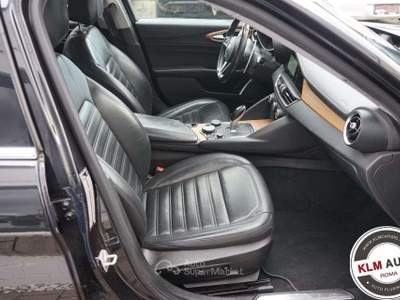 Alfa Romeo Giulia 2.2 Turbodiesel 180 CV AT8 Super + Garanzia Nero usata Roma