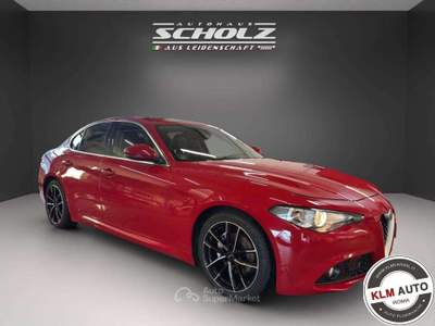 Alfa Romeo Giulia 2.0 Turbo 200 CV AT8 Super GARANZIA!!! Rosso usata Roma