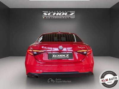 Alfa Romeo Giulia 2.0 Turbo 200 CV AT8 Super GARANZIA!!! Rosso usata Roma