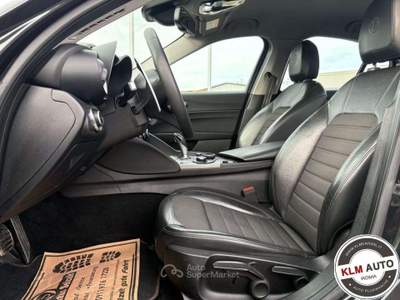 Alfa Romeo Giulia 2.0 Turbo 200 CV AT8 Super Nero usata Roma
