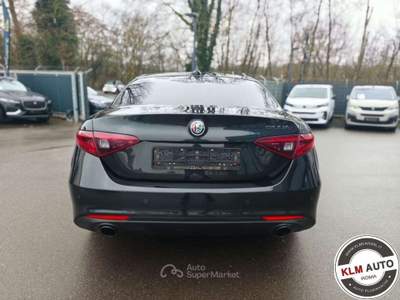 Alfa Romeo Giulia 2.0 Turbo 200 CV AT8 Super Nero usata Roma