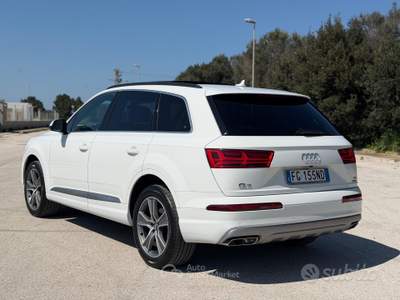 Audi Q7 218 CV ultra quattro tiptronic spo Bianco usata San Vito dei Normanni