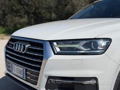 Audi Q7 218 CV ultra quattro tiptronic spo Bianco usata San Vito dei Normanni