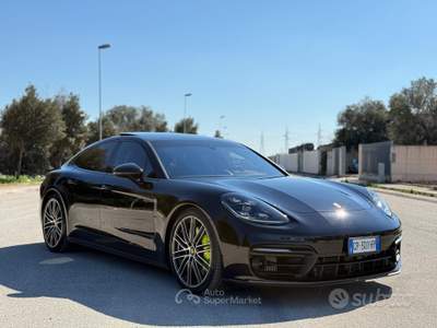 Porsche Panamera 2.9 4 E-Hybrid Platinum Edition Nero usata San Vito dei Normanni