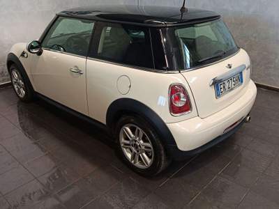 MINI 1.5 Cooper D Hype 5 MINI COOPER D NEOPATENTATI Beige usata Cornaredo