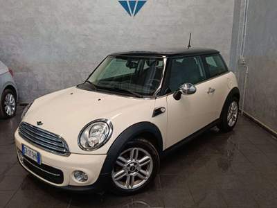 MINI 1.5 Cooper D Hype 5 MINI COOPER D NEOPATENTATI Beige usata Cornaredo