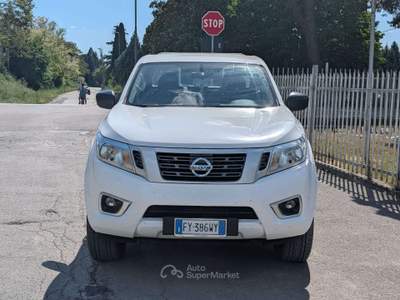 Nissan Navara Navara III 2016 2.3 dci d.cab Visia 4wd 163cv my19 Bianco usata Deruta
