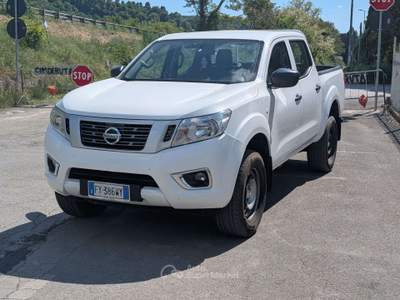 Nissan Navara Navara III 2016 2.3 dci d.cab Visia 4wd 163cv my19 Bianco usata Deruta
