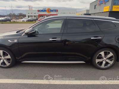 Kia Optima un proprietario meccanica ok  bollo 2027 compreso 4gomme estive Nero usata ranica