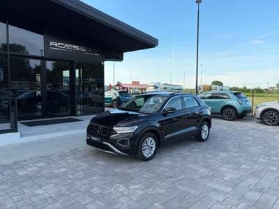 Volkswagen T-Roc 1.0 TSI RESTYLING ANCHE PER NEOPATENTATI Nero usata Russi
