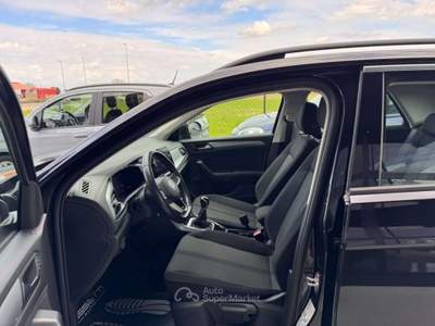 Volkswagen T-Roc 1.0 TSI RESTYLING ANCHE PER NEOPATENTATI Nero usata Russi